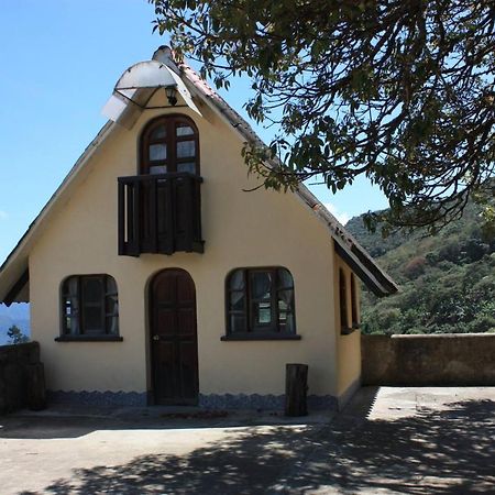 Montebelo Hotel Ла Пас Екстериор снимка