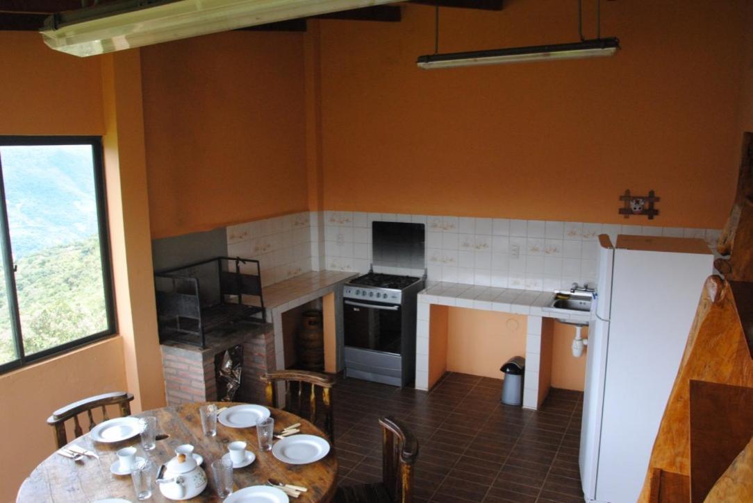 Montebelo Hotel Ла Пас Екстериор снимка